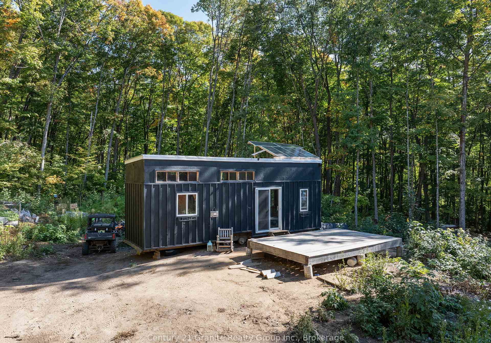 1295-binscarth-trail-dysart-et-al-ontario-x12416068
