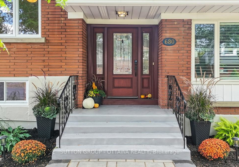 680-weston-drive-ottawa-ontario-x12416232