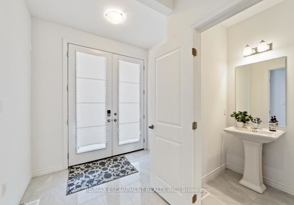 58-halo-street-hamilton-ontario-x12416326