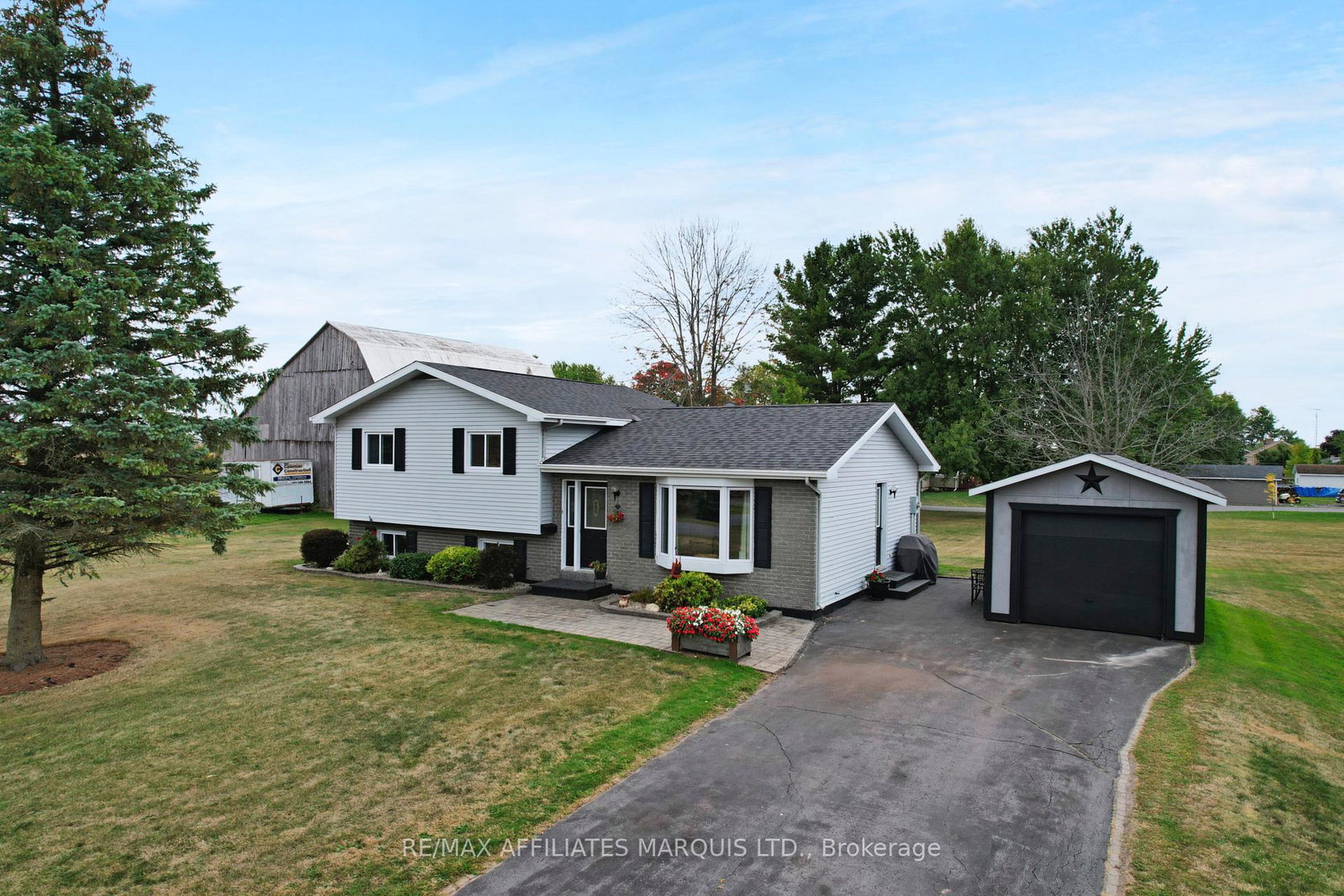 3294-st-john-street-n-north-stormont-ontario-x12416501
