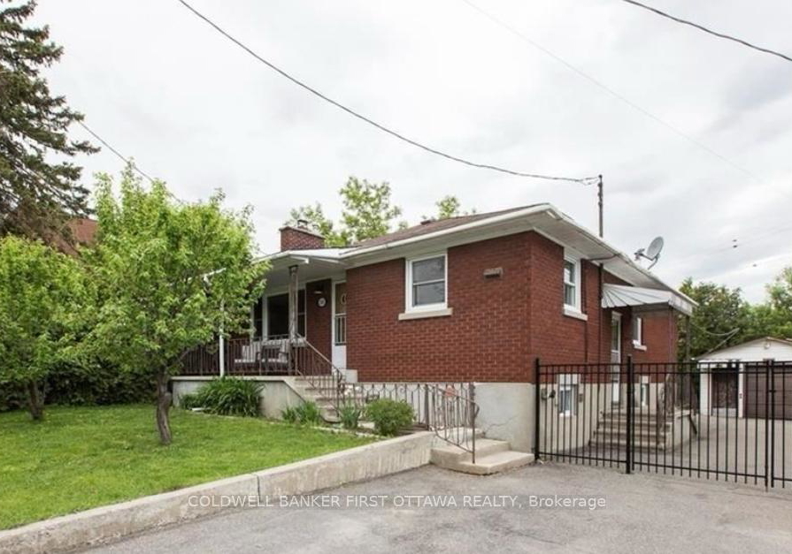 1347-dorchester-avenue-ottawa-ontario-x12416666