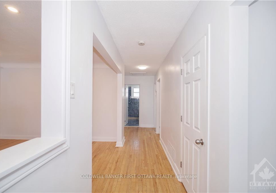 1347-dorchester-avenue-ottawa-ontario-x12416666
