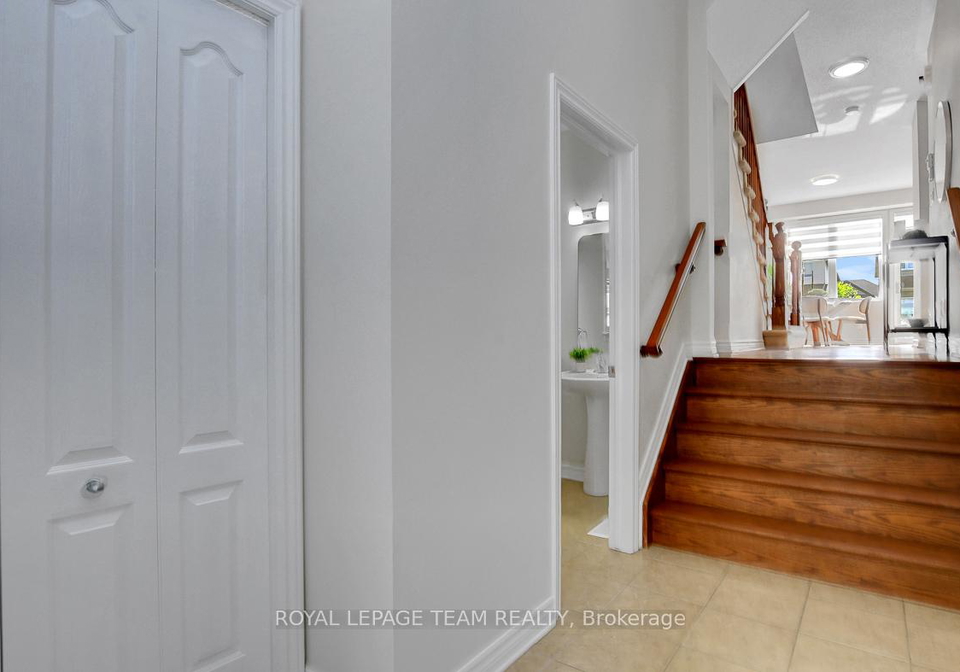 318-kippen-place-ottawa-ontario-x12416843