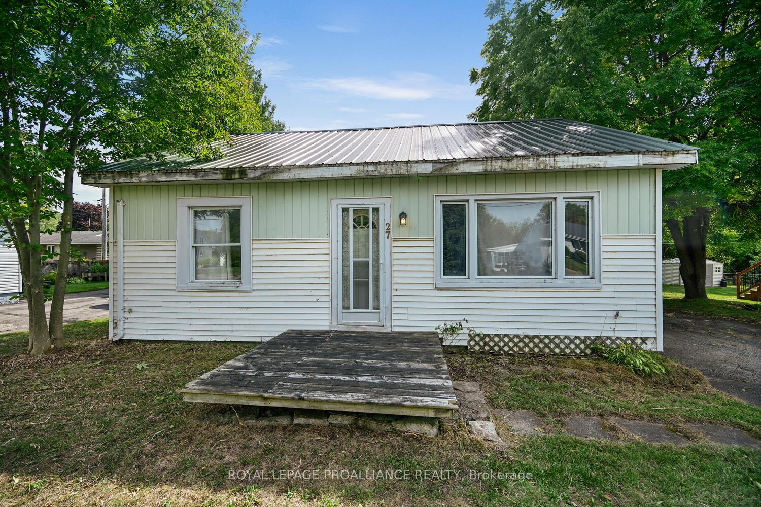 27-broadway-avenue-brockville-ontario-x12417222