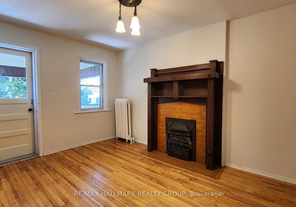 12fourth-avenue-ottawa-ontario-x12417846