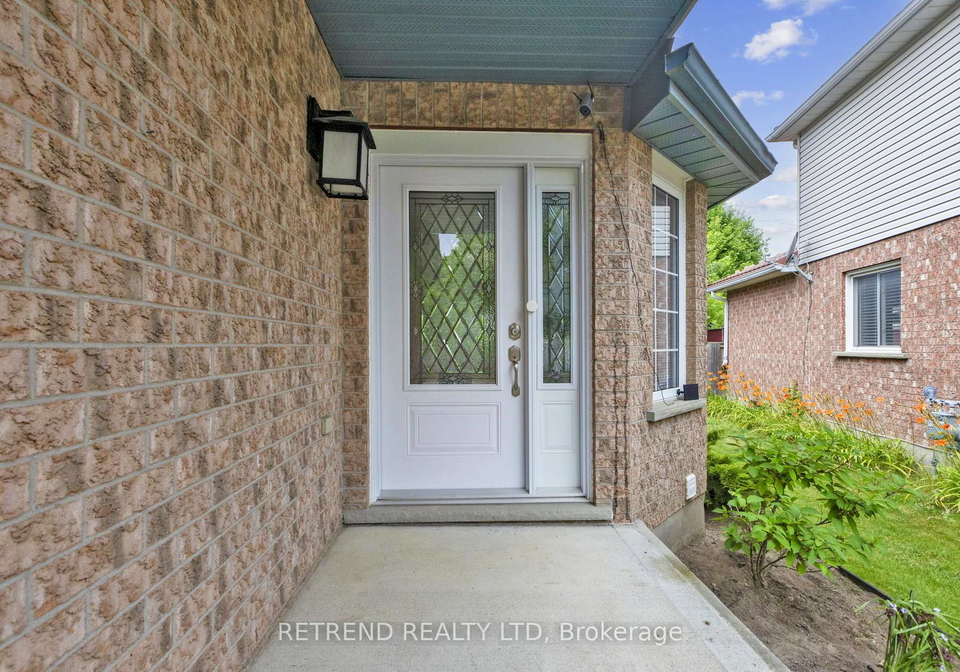 134-queen-charlotte-crescent-kitchener-ontario-x12417932