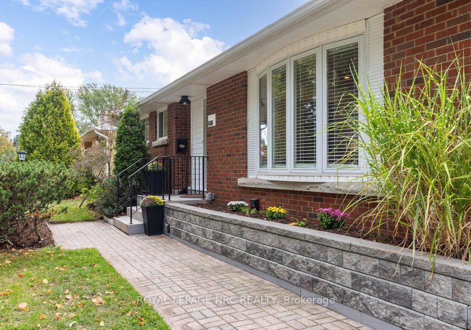 6486-mcmicking-street-niagara-falls-ontario-x12418151
