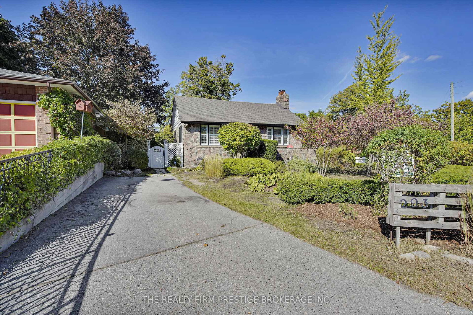 293-riverside-drive-london-north-ontario-x12418162