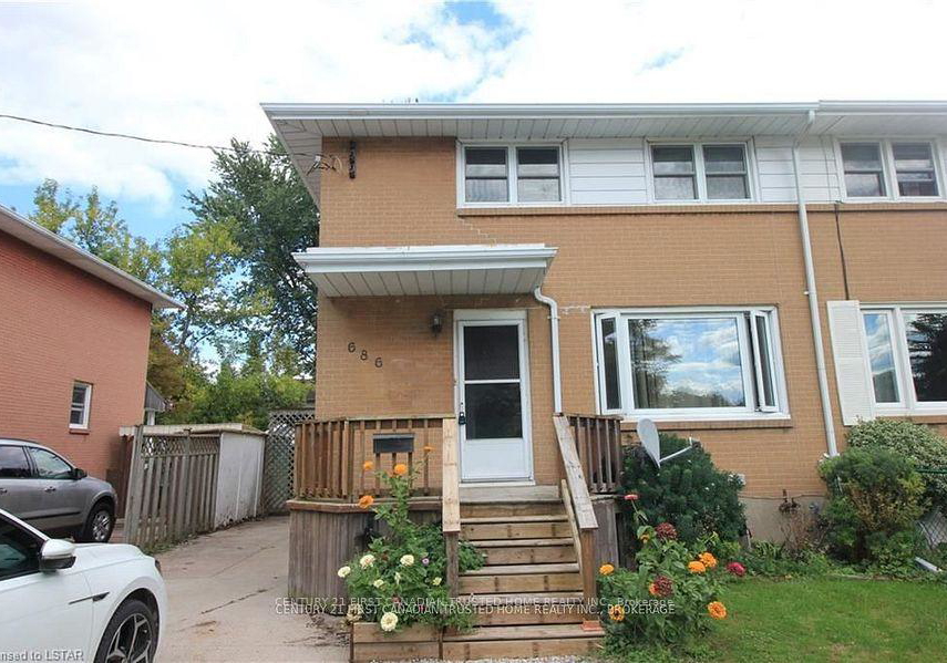 686-kember-avenue-sarnia-ontario-x12418359