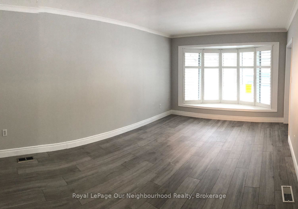 78-south-drive-kitchener-ontario-x12418462