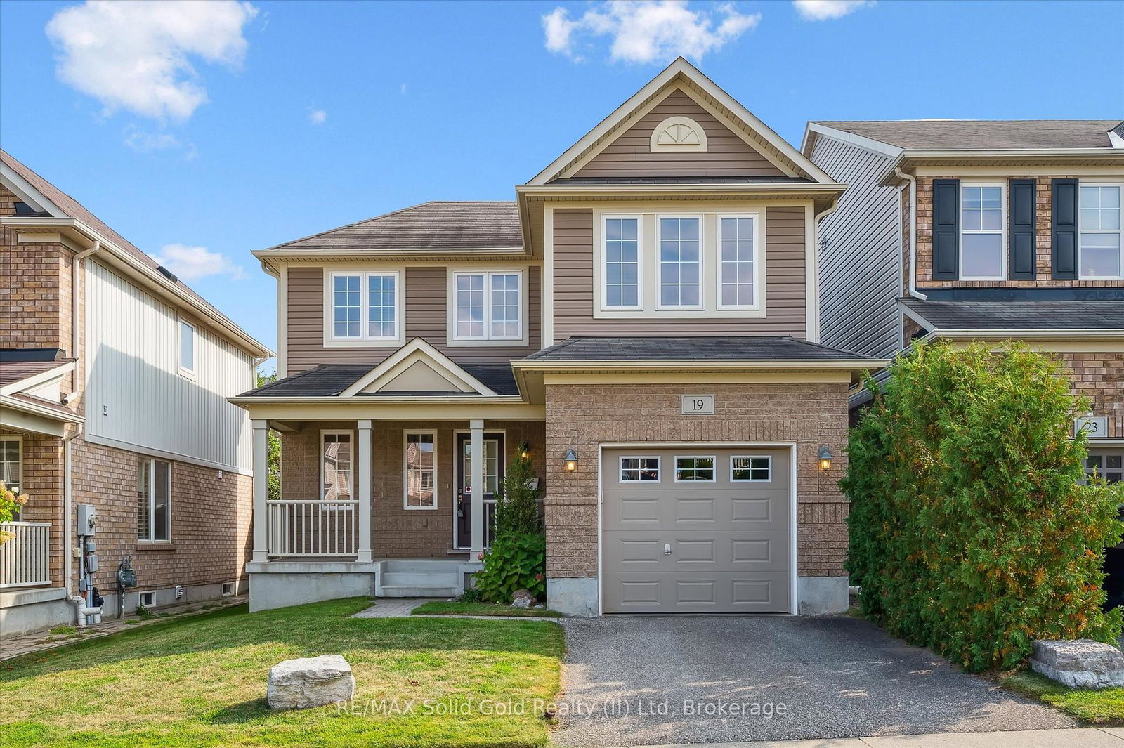 19-horton-walk-cambridge-ontario-x12419116