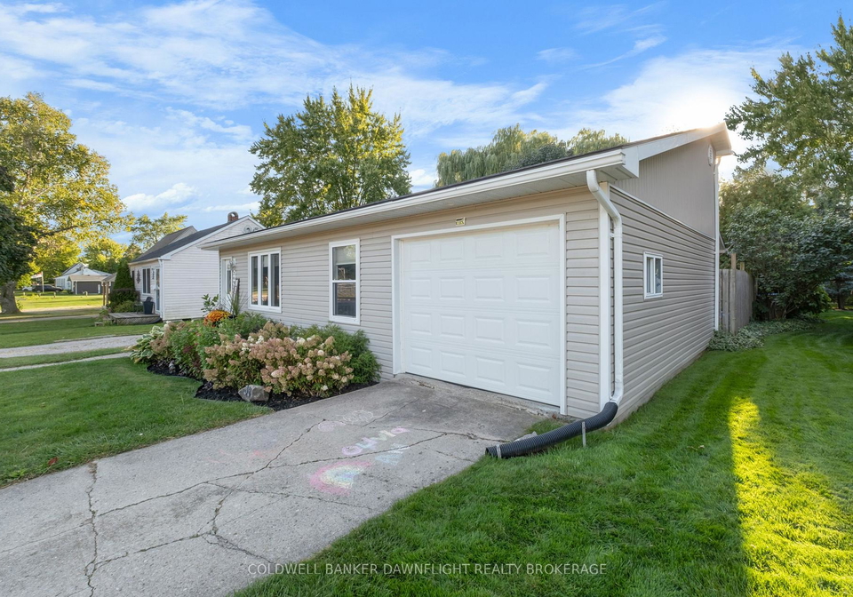 369-marlborough-street-south-huron-ontario-x12419136