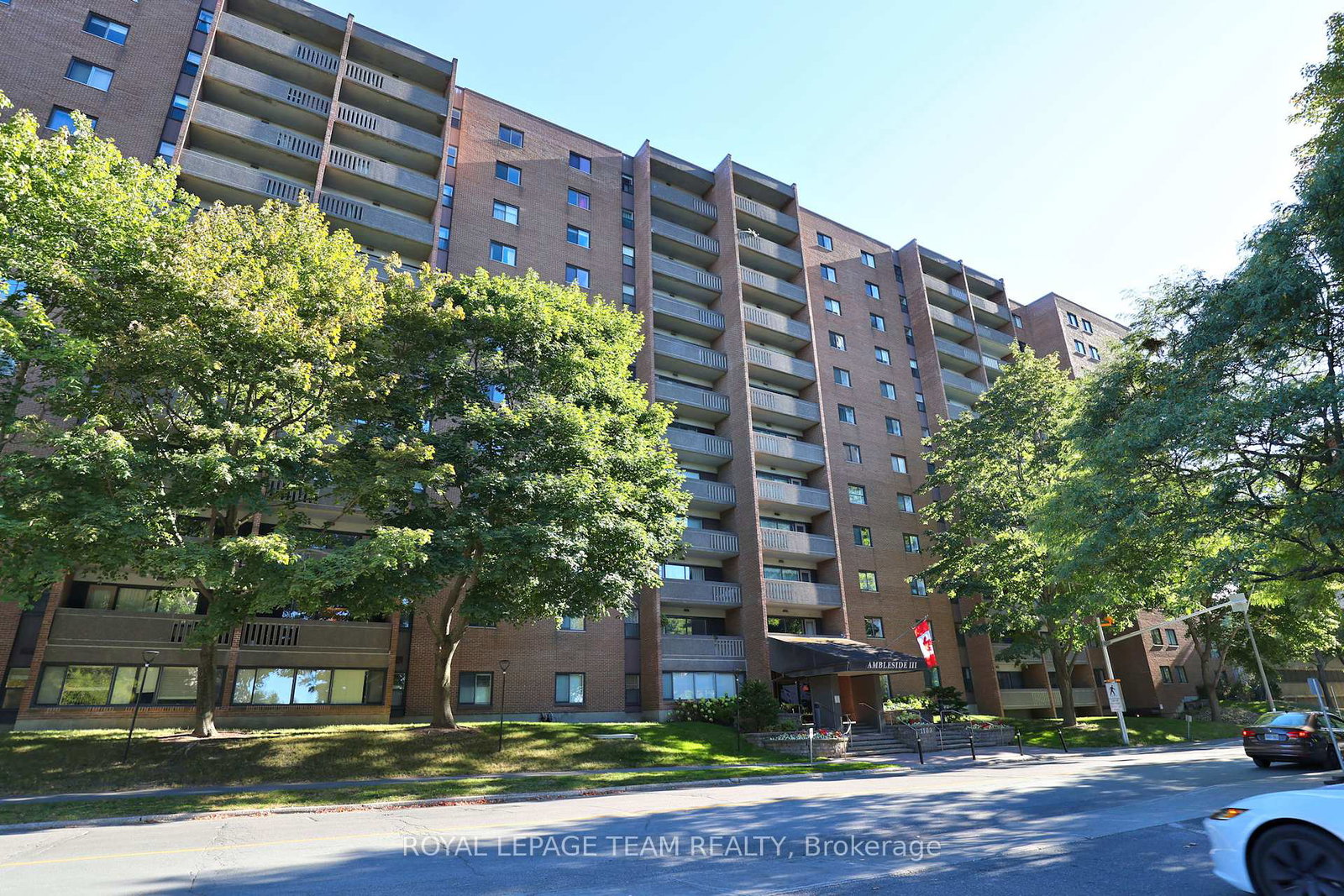 1100-ambleside-drive-ottawa-ontario-x12420271