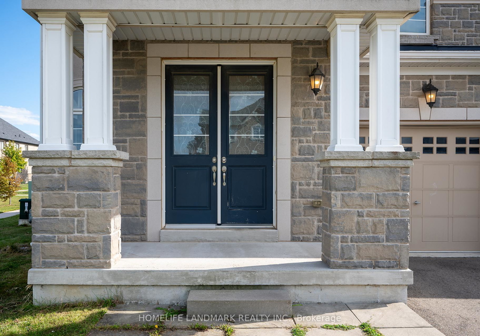 8-dougherty-court-hamilton-ontario-x12420372