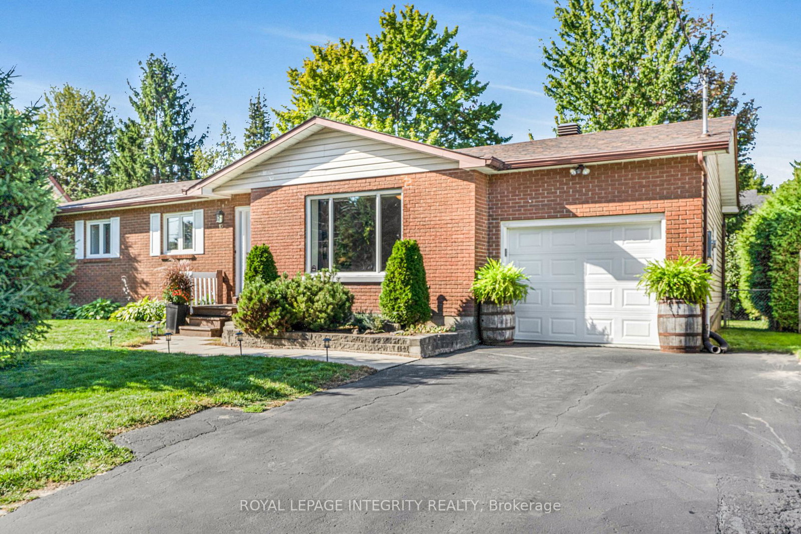 13-elm-avenue-russell-ontario-x12420540