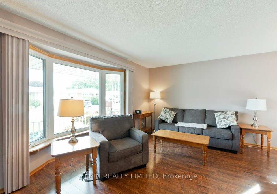 20-farmington-drive-st-thomas-ontario-x12420567