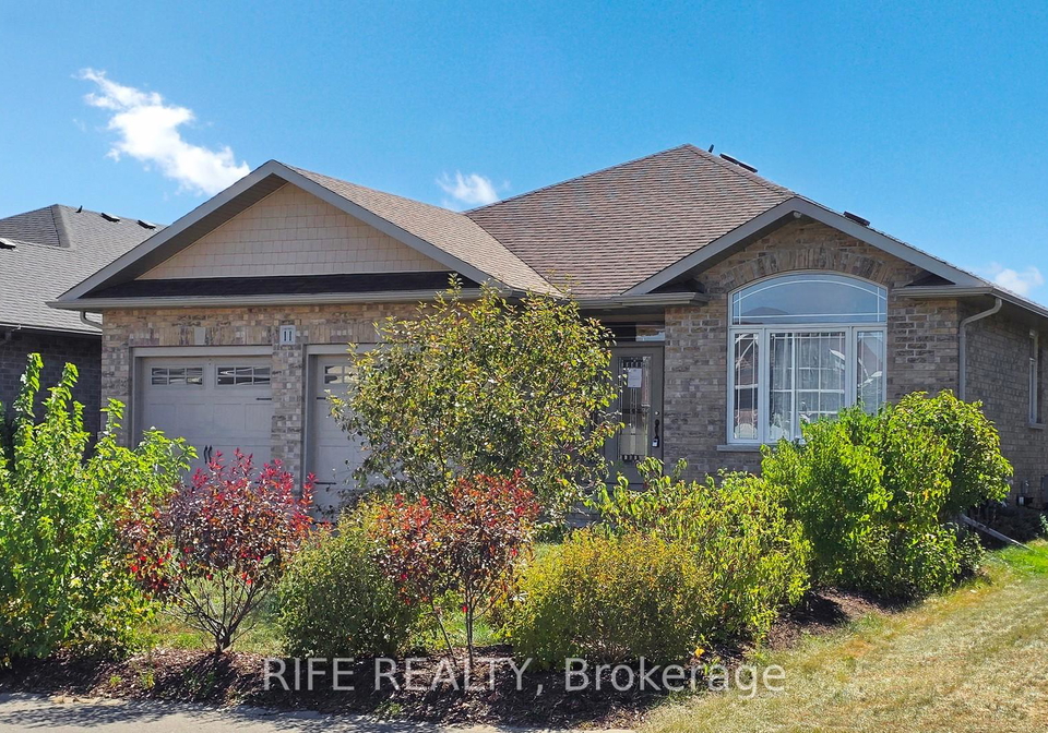 11-crews-crescent-w-quinte-west-ontario-x12420636