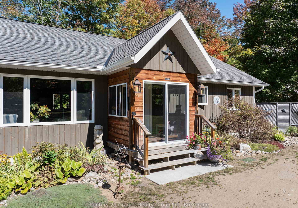 1263-burkes-road-dysart-et-al-ontario-x12420717