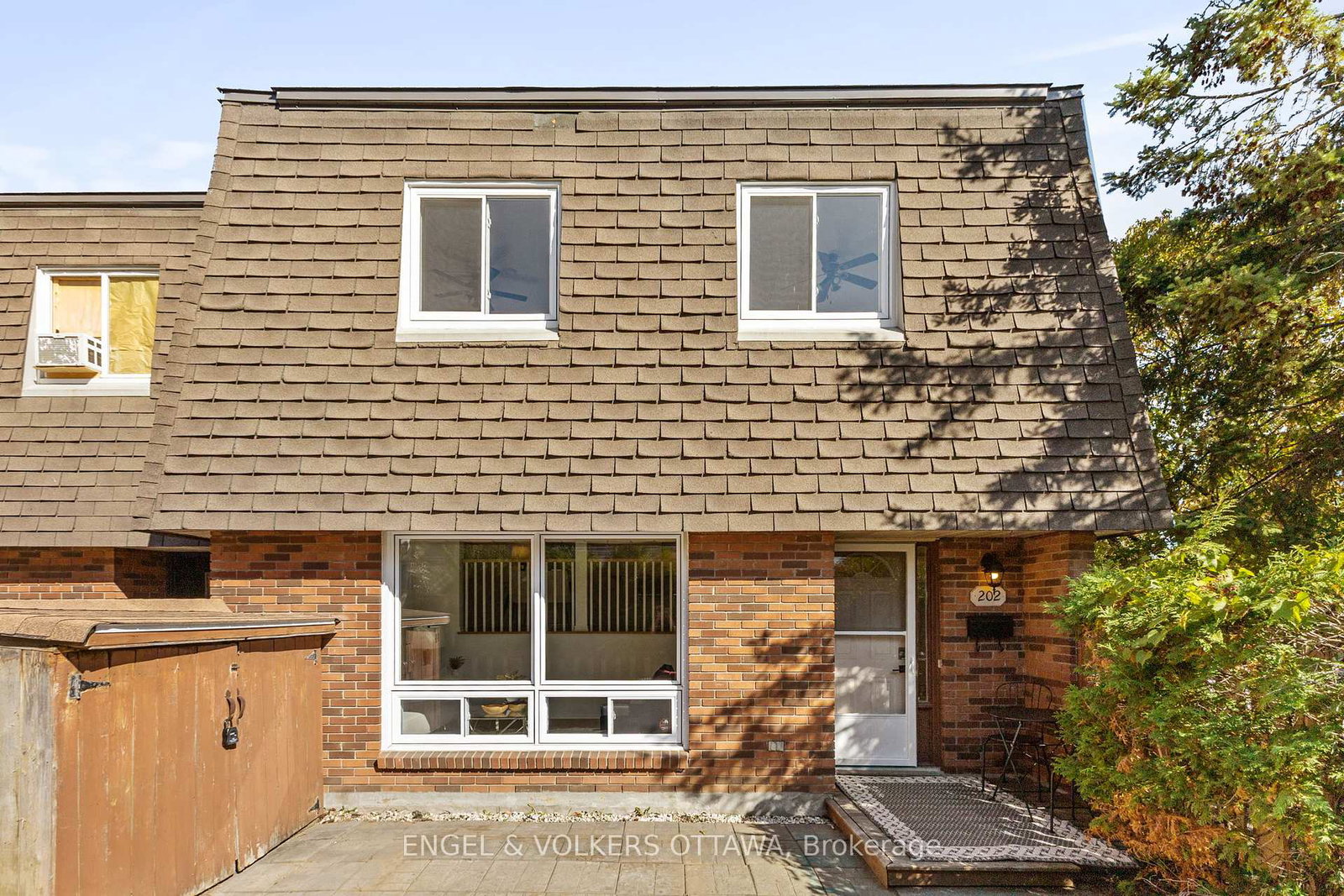 202-royalton-private-ottawa-ontario-x12420938