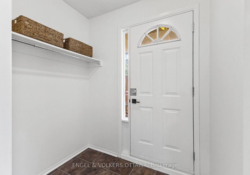 202-royalton-private-ottawa-ontario-x12420938