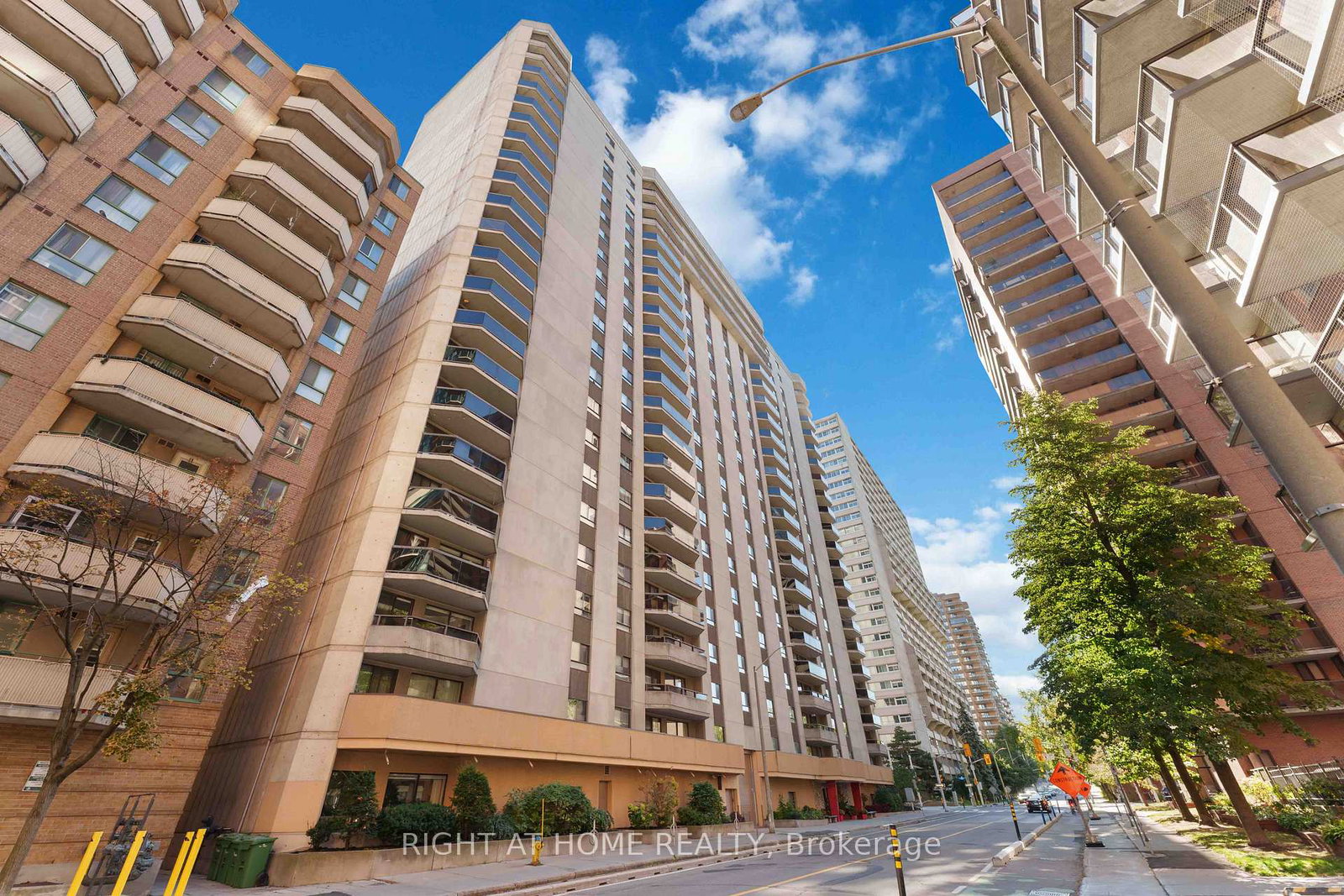470-laurier-avenue-w-ottawa-ontario-x12420940