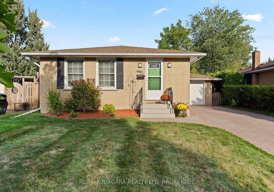 4982-epsom-court-niagara-falls-ontario-x12420972