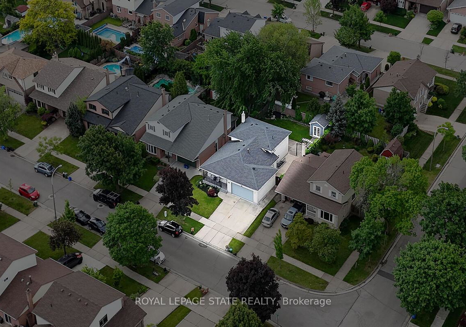 4-bing-crescent-hamilton-ontario-x12421019