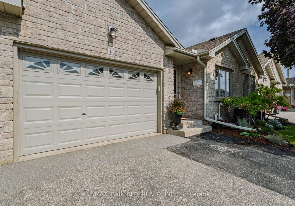19-hanlon-place-brant-ontario-x12421022