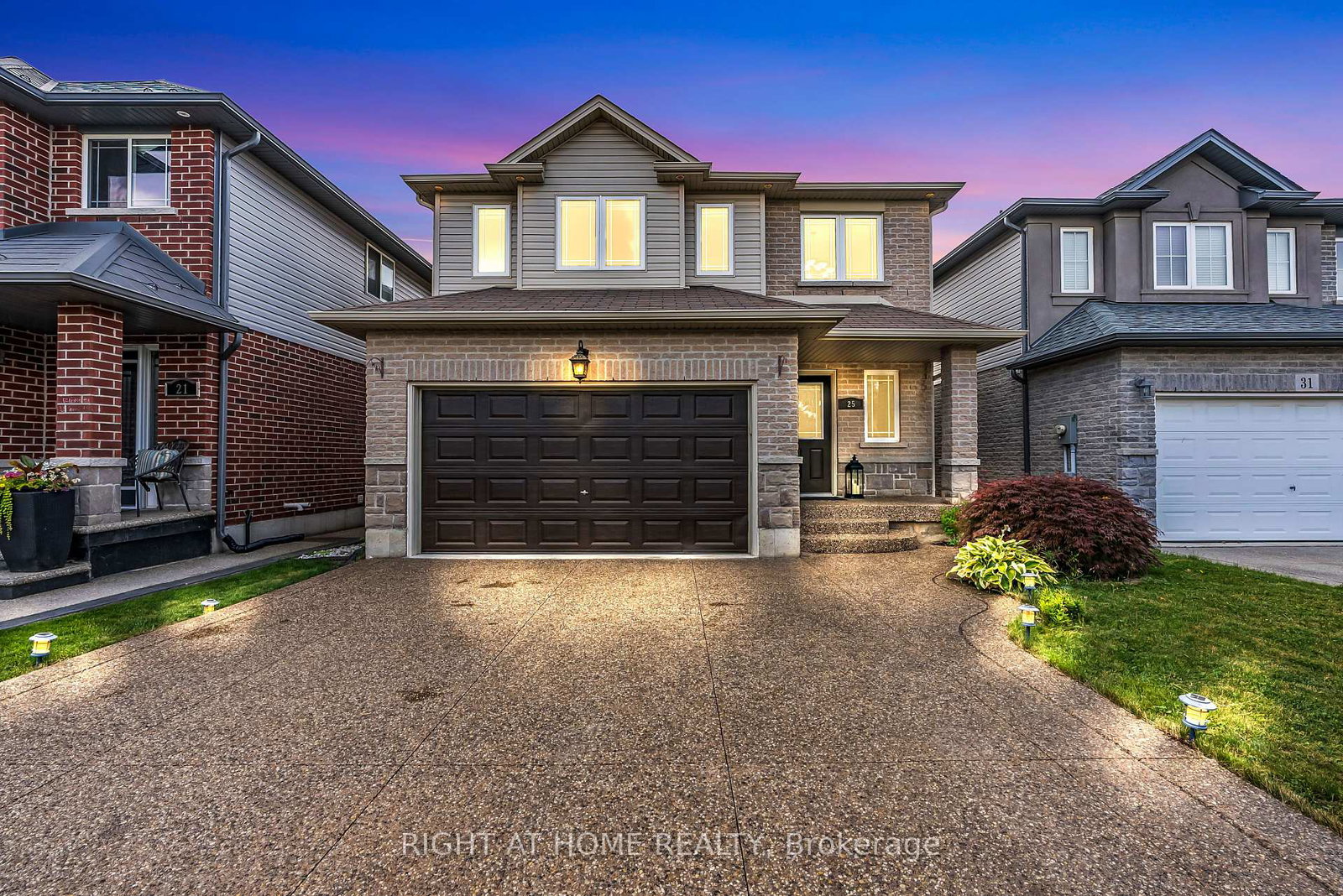 25-stoneglen-way-hamilton-ontario-x12421144
