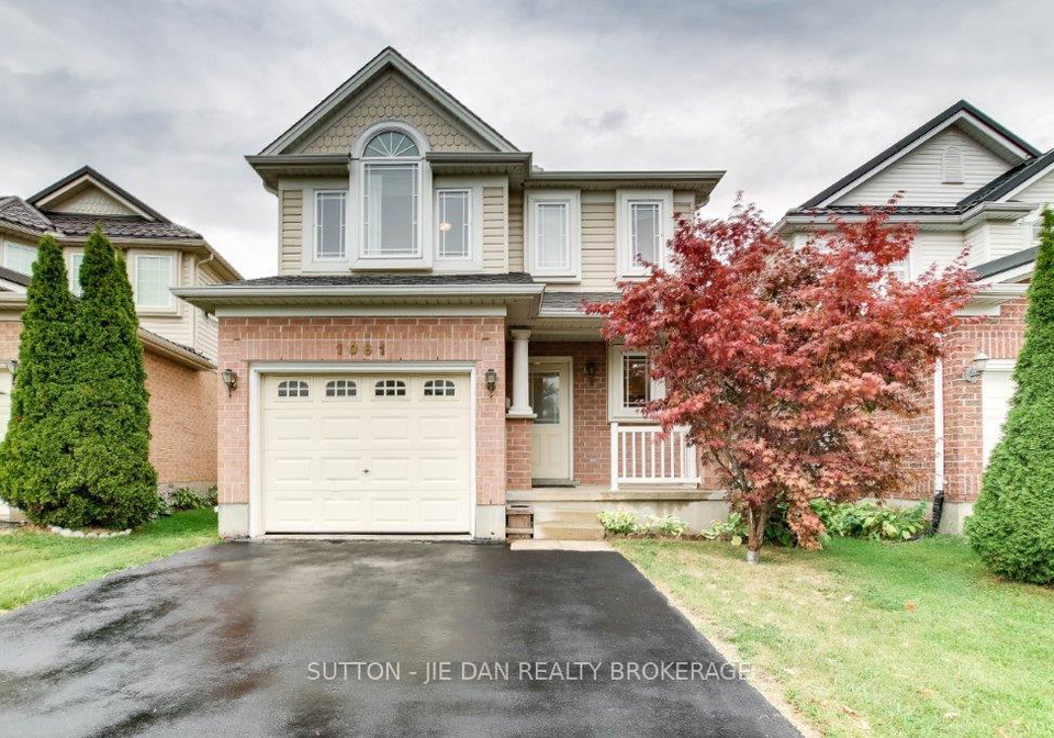 1061-crosscreek-crescent-london-east-ontario-x12421322