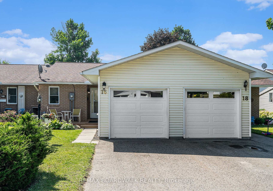 16-lally-lane-perth-ontario-x12421357