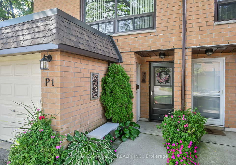 444-stone-church-road-w-hamilton-ontario-x12421387