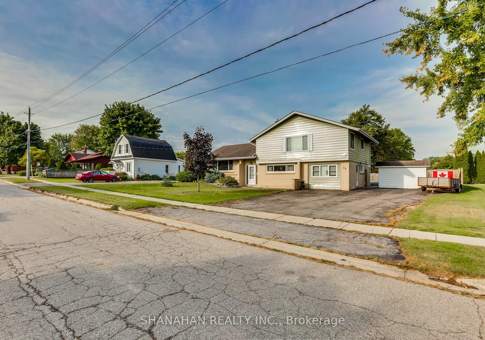 38-street-warwick-ontario-x12421401