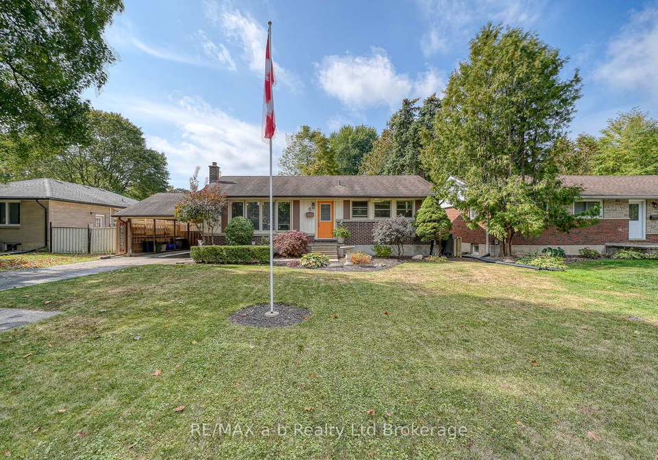 8-dean-crescent-ingersoll-ontario-x12421527