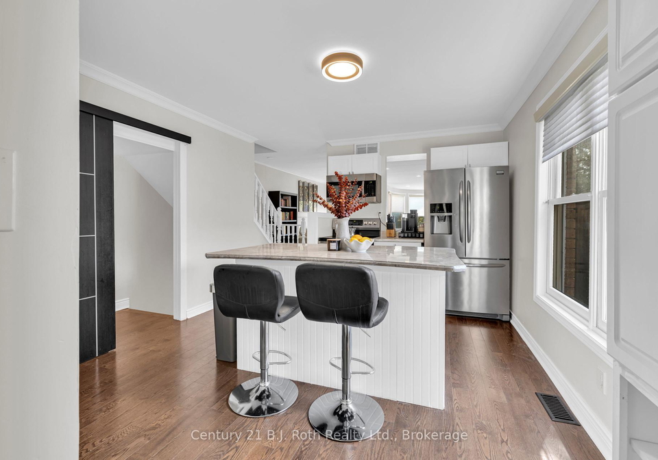 1185-grand-marais-road-w-windsor-ontario-x12421559