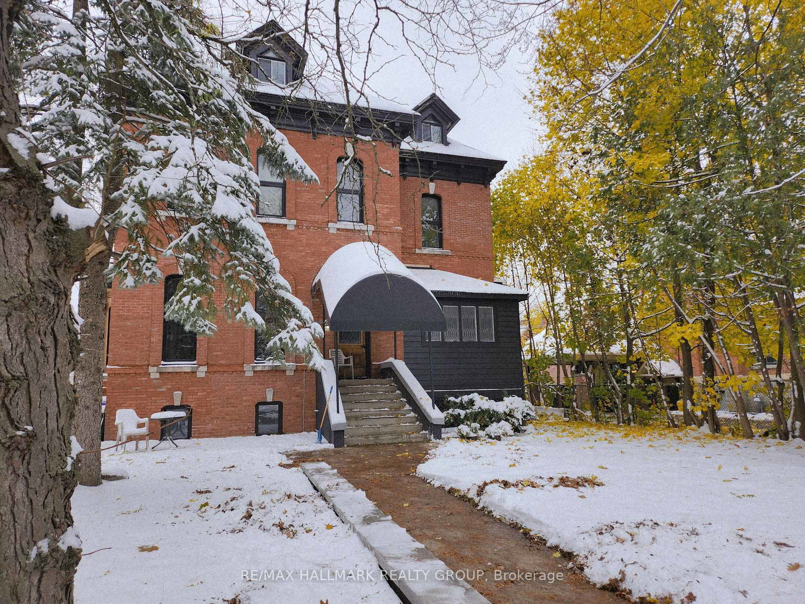 460-wilbrod-street-ottawa-ontario-x12421674