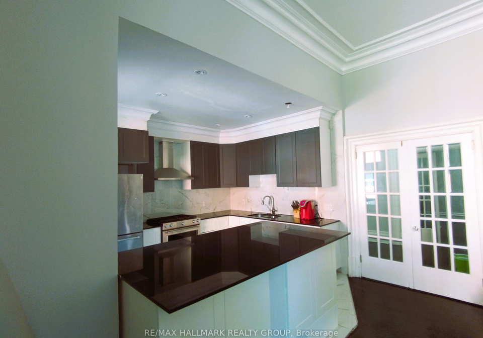 460-wilbrod-street-ottawa-ontario-x12421674