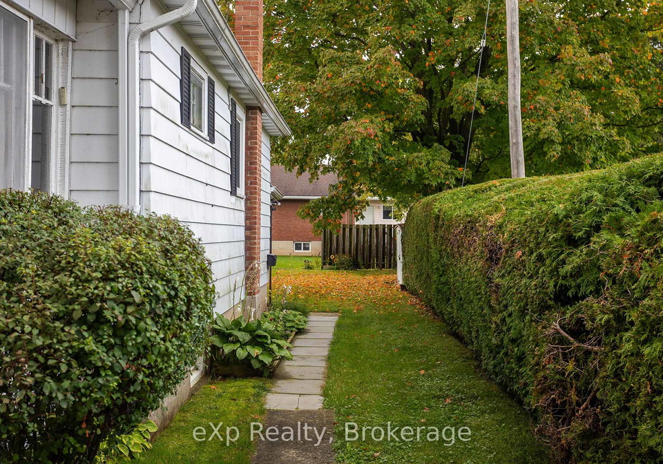 76-3rd-avenue-sw-arran-elderslie-ontario-x12421795