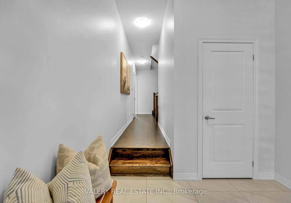 14-grassbourne-avenue-kitchener-ontario-x12421842