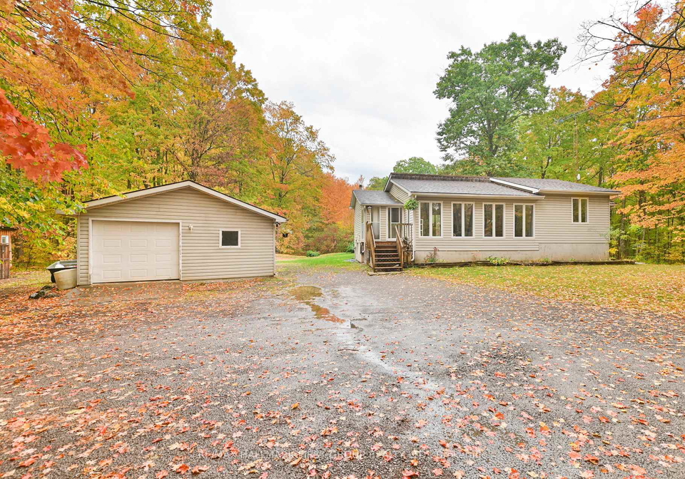 1335-quin-mo-lac-road-tweed-ontario-x12421951