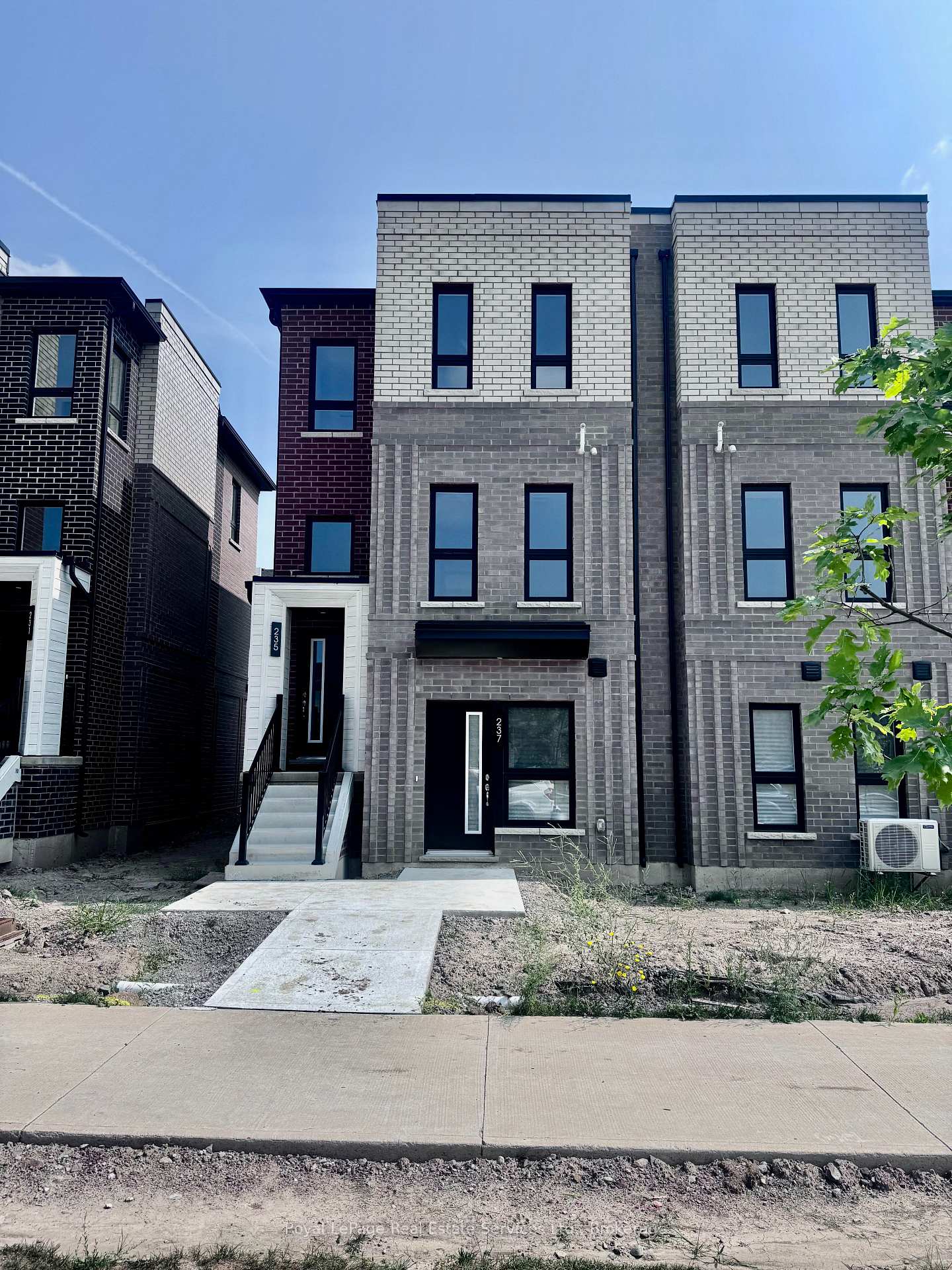235-burke-street-hamilton-ontario-x12422089