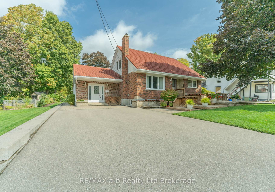 18-van-street-tillsonburg-ontario-x12422318