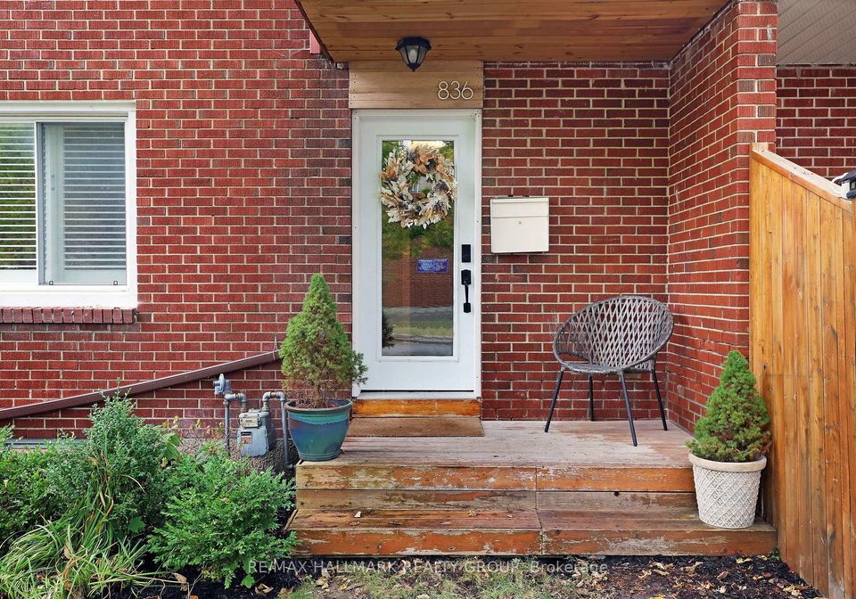 836-borthwick-avenue-ottawa-ontario-x12422453