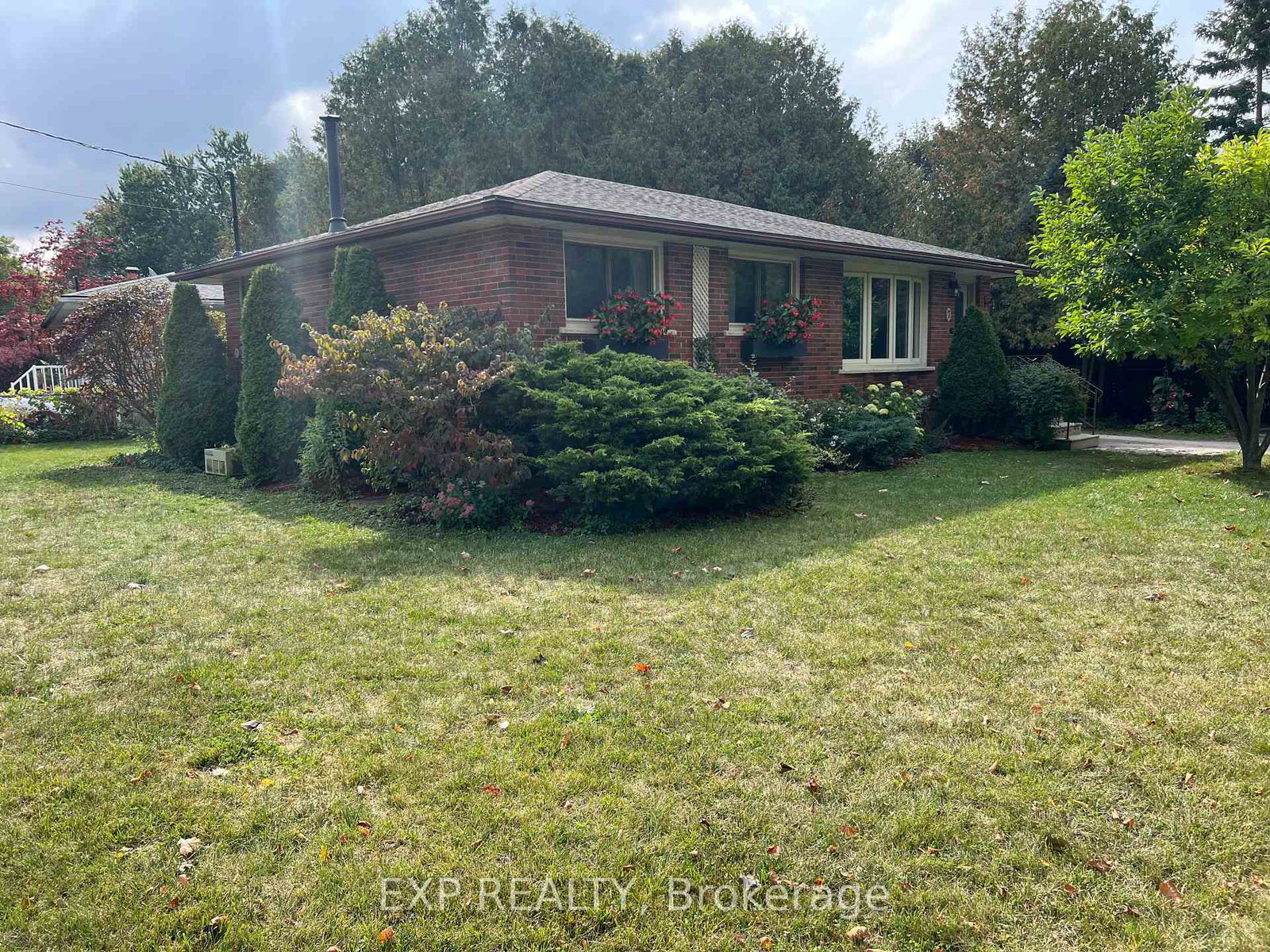 7-golfview-road-guelph-ontario-x12422480