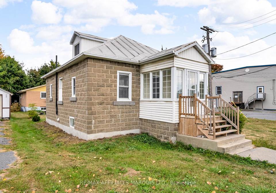 133-main-street-north-glengarry-ontario-x12422734