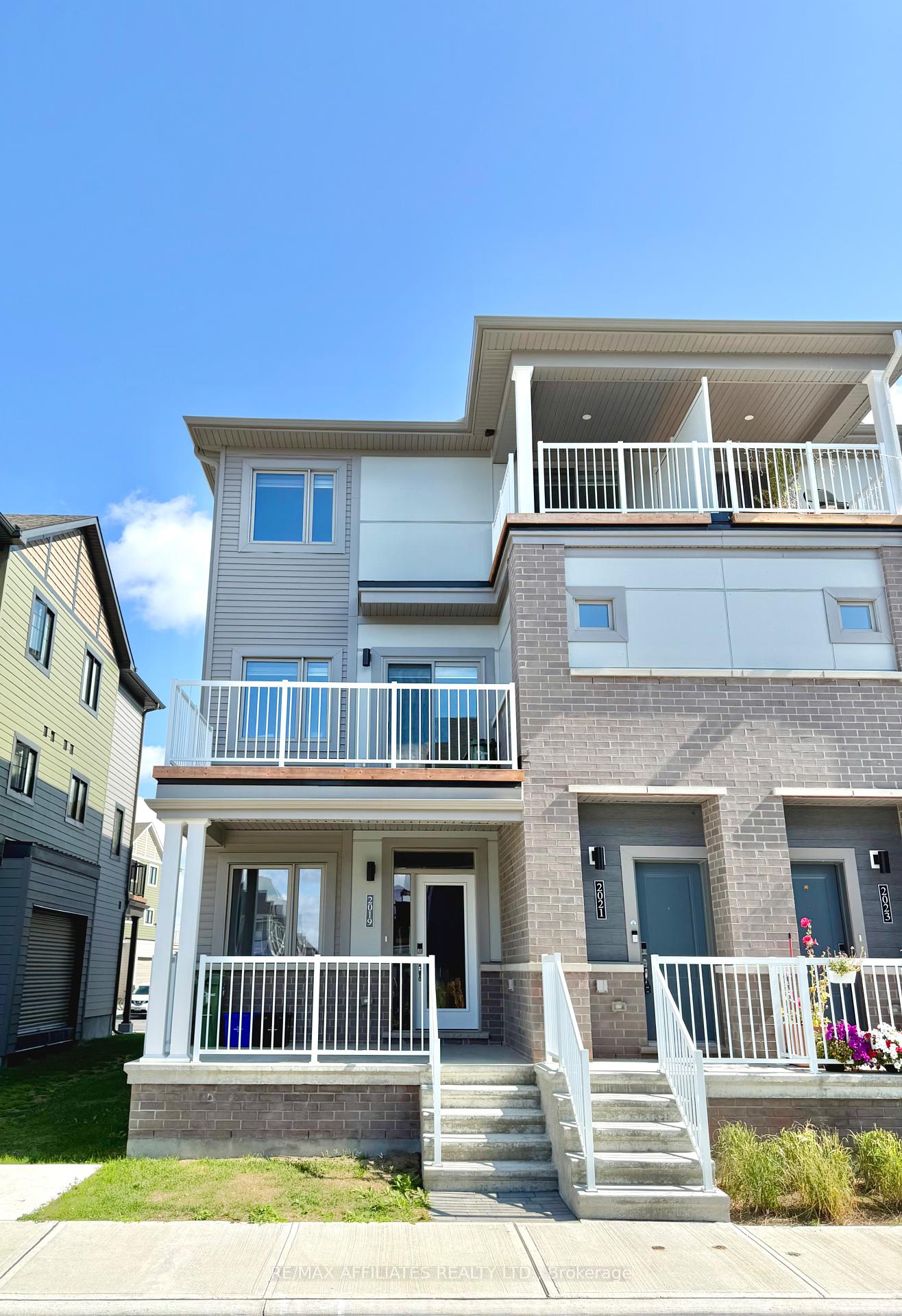 2021-blossite-private-ottawa-ontario-x12422960