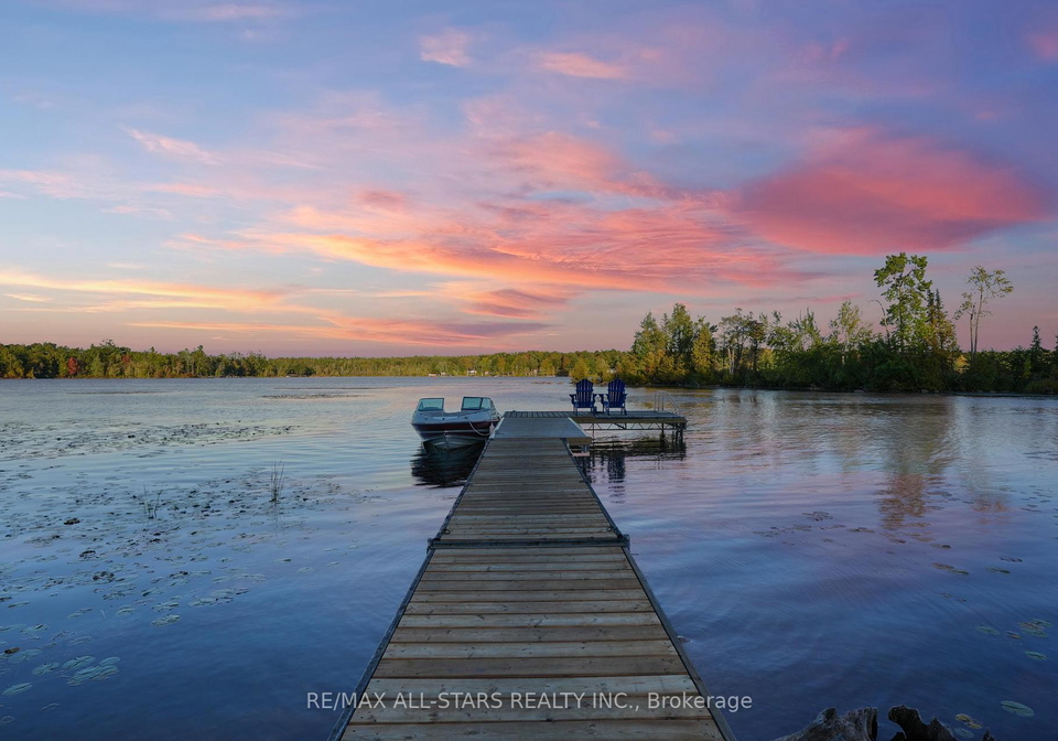54-fire-route-25-trent-lakes-ontario-x12423108