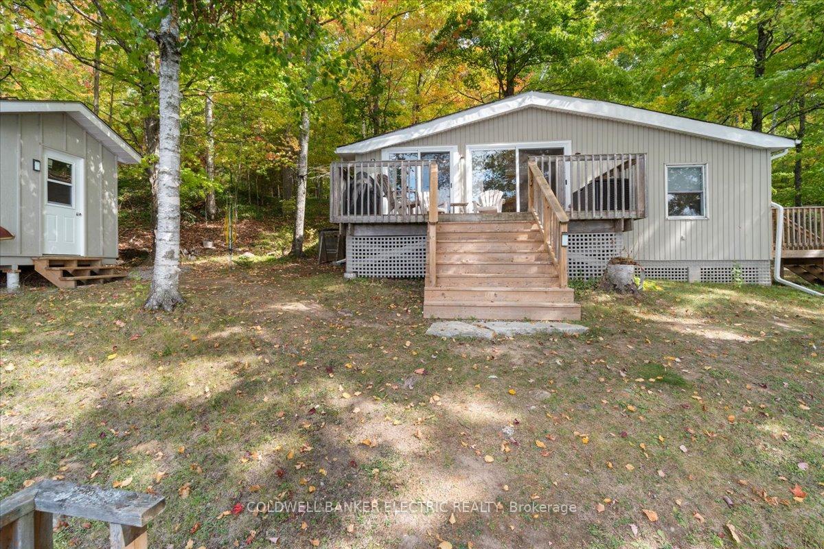 29-fire-route-296-trent-lakes-ontario-x12423191