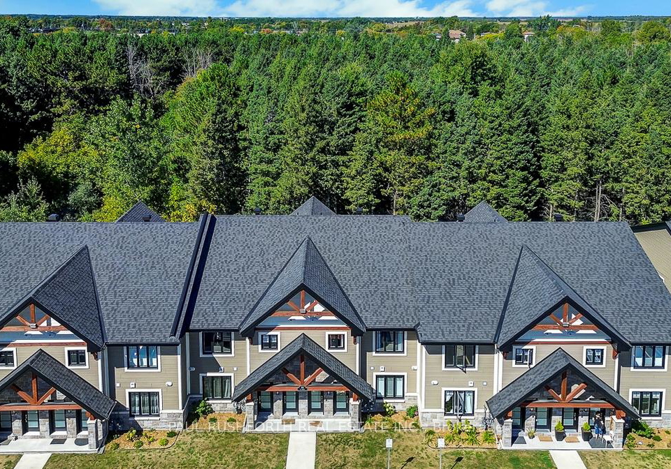 99-stmoritz-trail-russell-ontario-x12423193