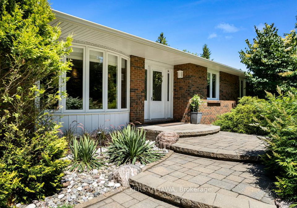 656-spruce-ridge-road-ottawa-ontario-x12423227